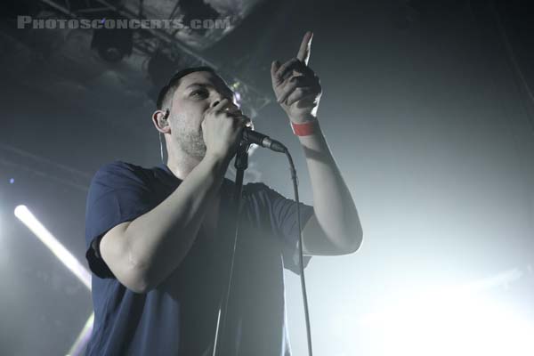 THE TWILIGHT SAD - 2019-10-24 - PARIS - Petit Bain - James Alexander Graham